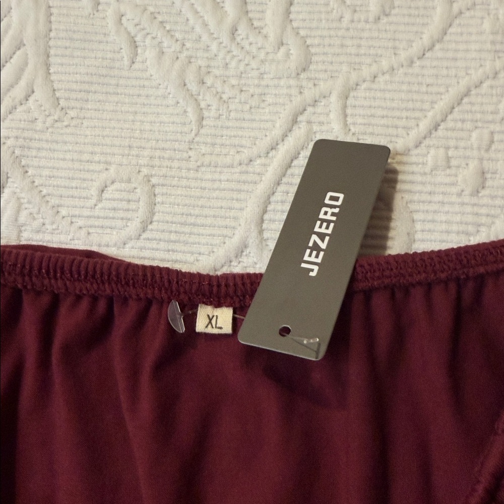 Elegant Burgundy Off-Shoulder Dress. NWT. XL - Picture 6 of 9